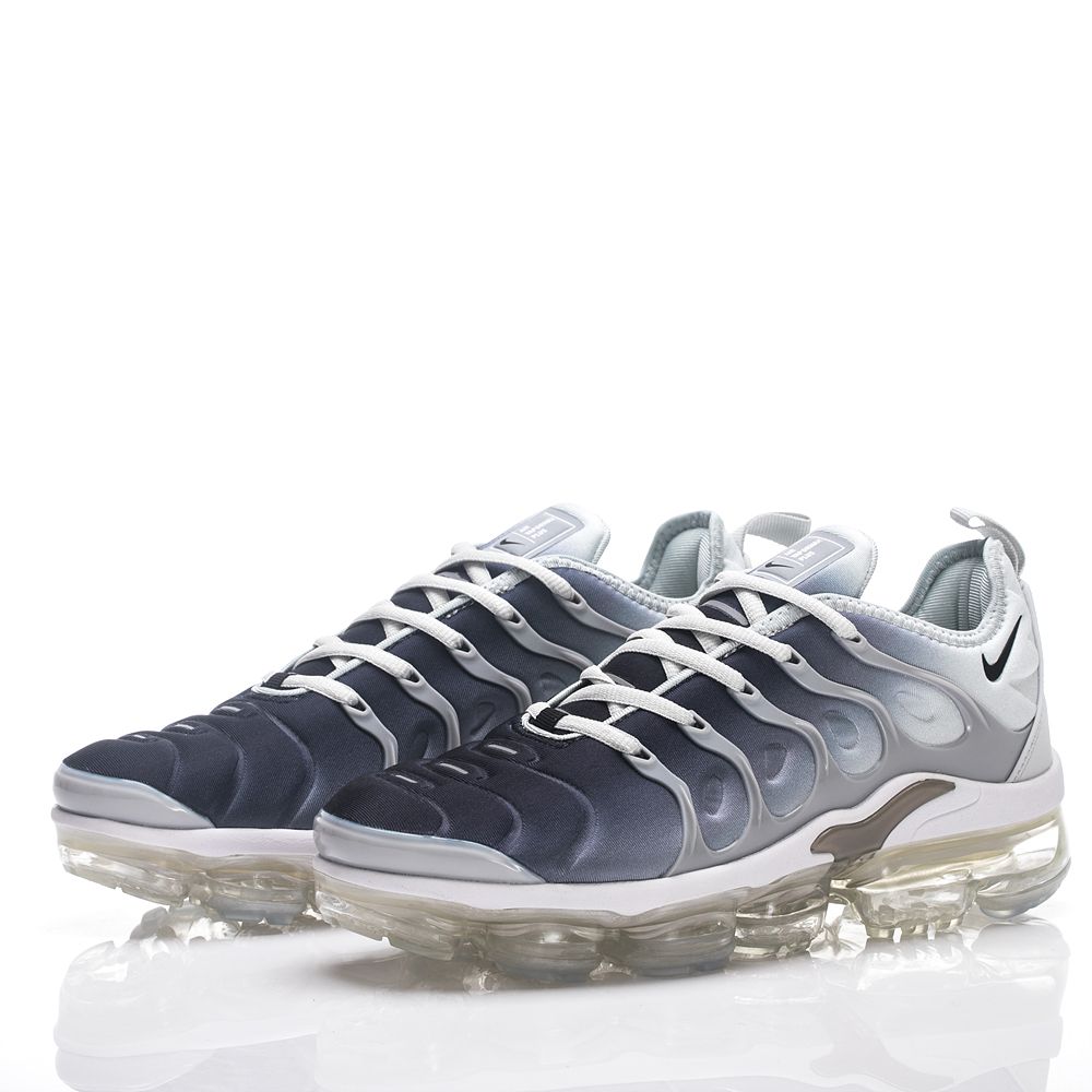 NIKE VAPORMAX