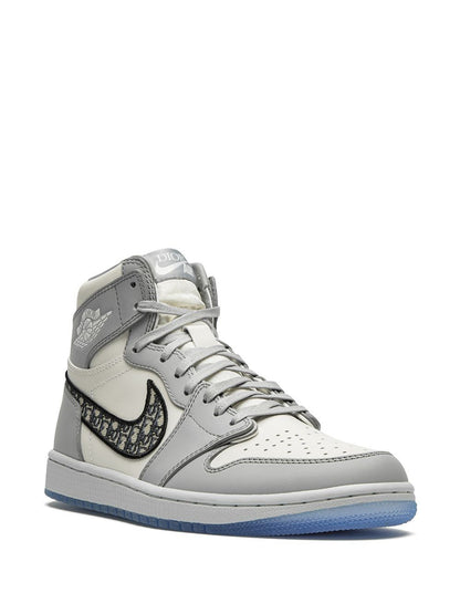 AIR JORDAN 1
