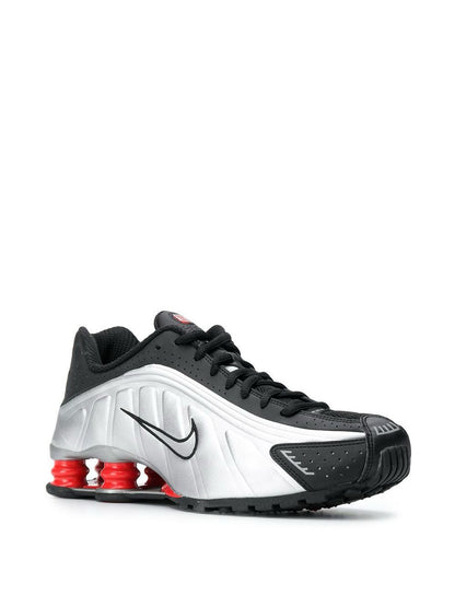 NIKE SHOX R4