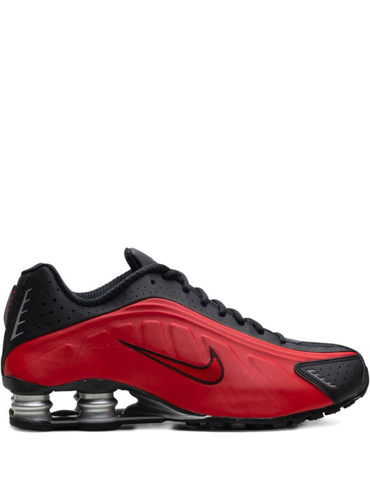NIKE SHOX R4