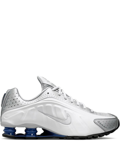 NIKE SHOX R4