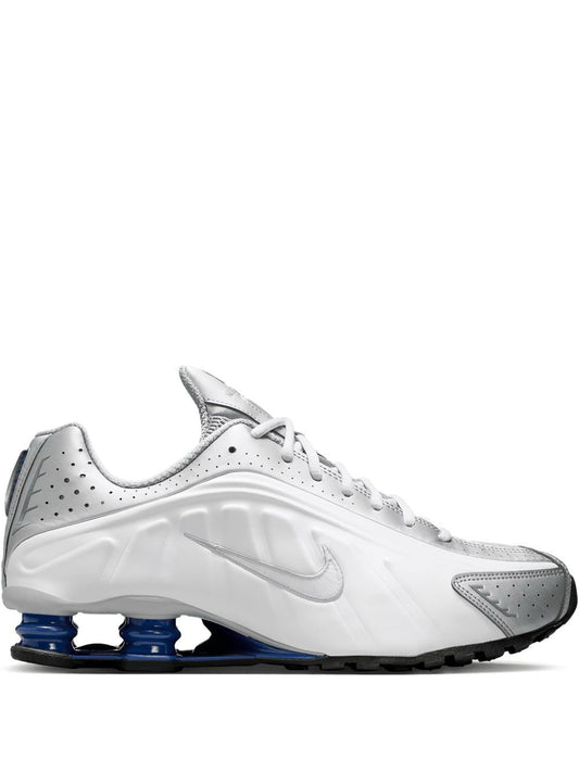 NIKE SHOX R4