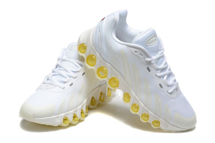 NIKE DN8