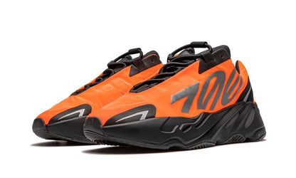 YEEZY 700