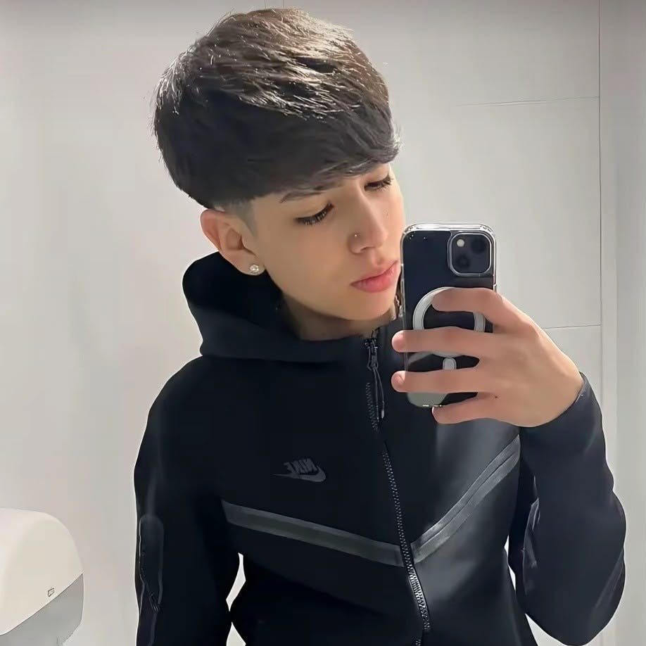 <em><strong>Nicolás S.</strong></em>