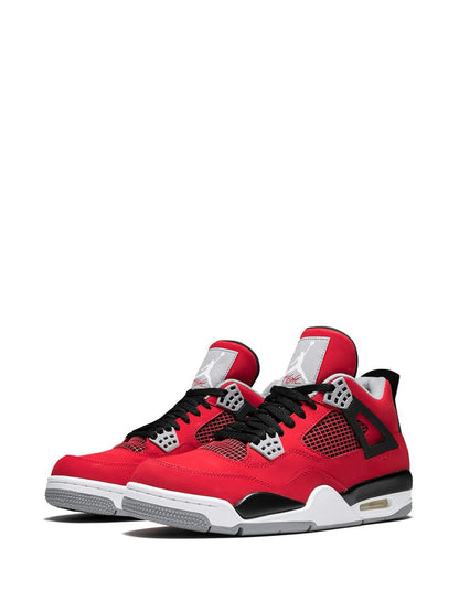 AIR JORDAN RETRO 4