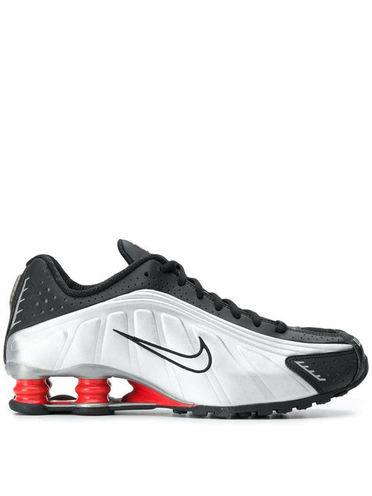 NIKE SHOX R4