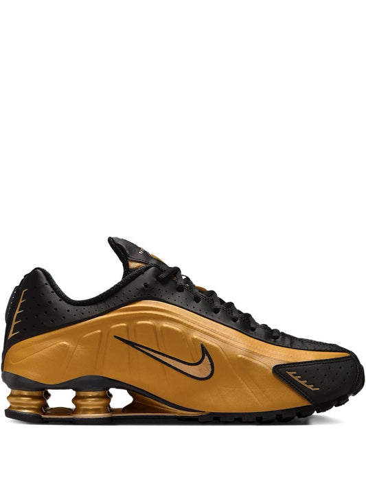 NIKE SHOX R4