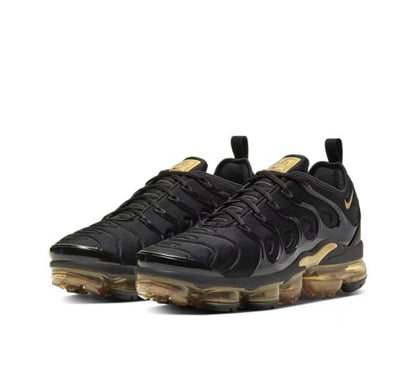 NIKE VAPORMAX