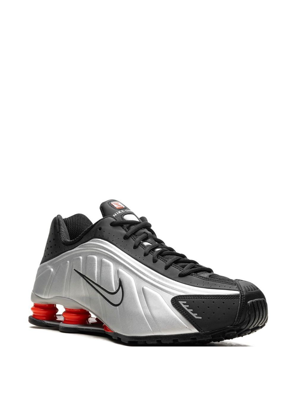 NIKE SHOX R4