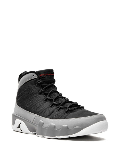 AIR JORDAN RETRO 9