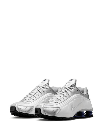 NIKE SHOX R4