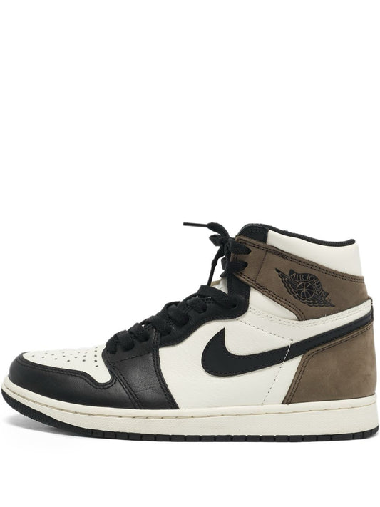AIR JORDAN 1